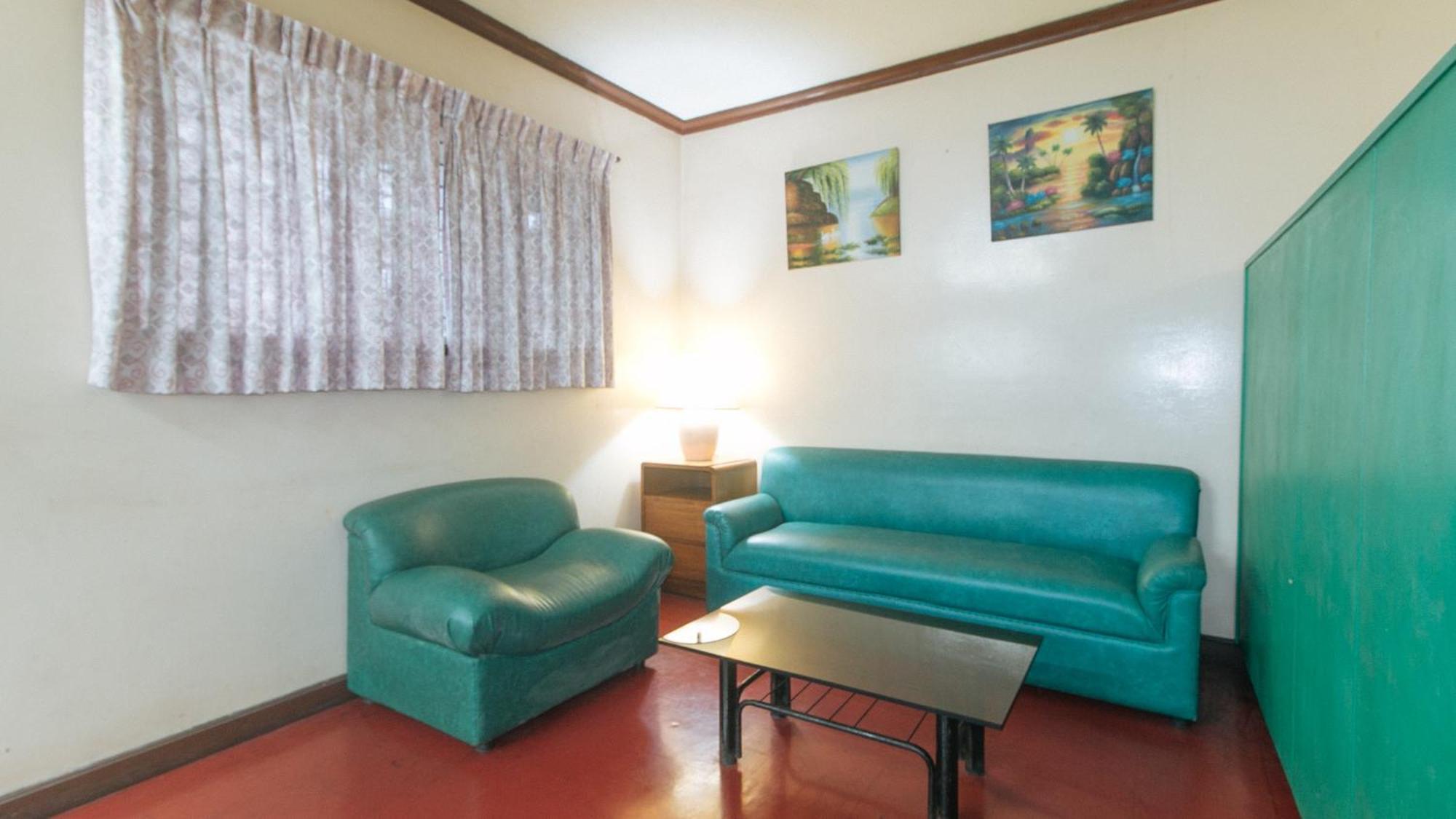 Reddoorz At Broadway Court Apartelle Ciudad Quezon Exterior foto