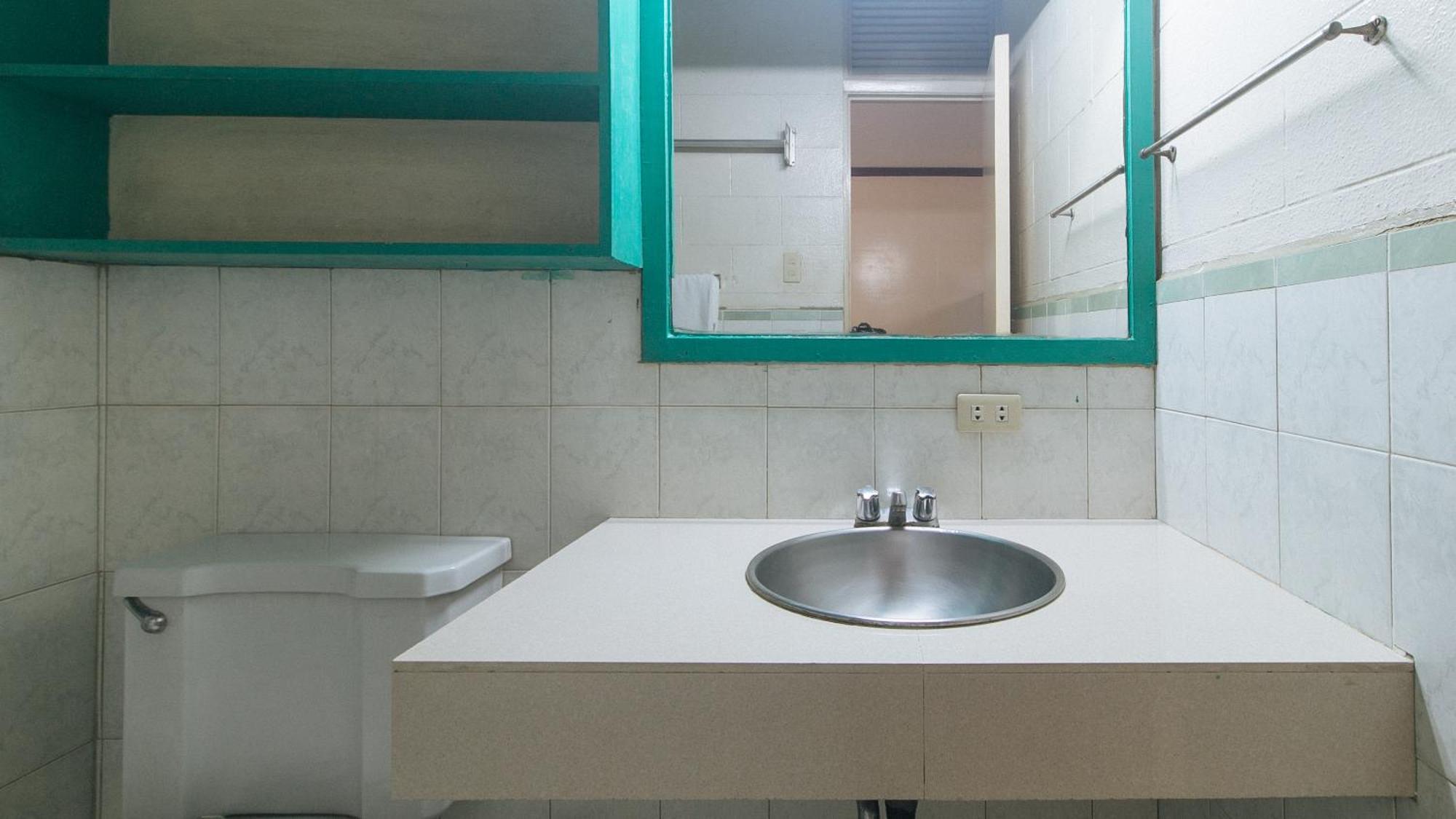 Reddoorz At Broadway Court Apartelle Ciudad Quezon Exterior foto