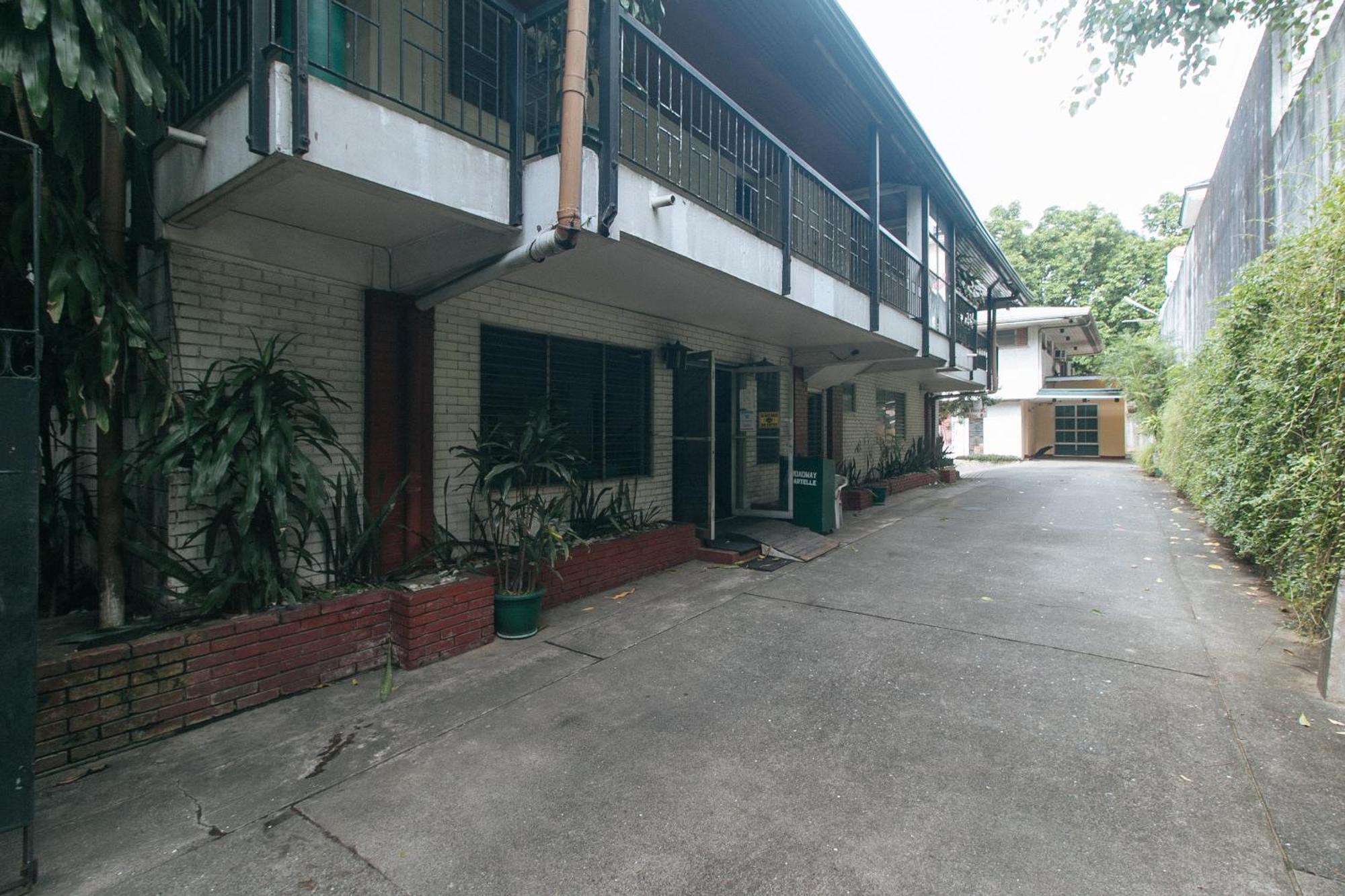 Reddoorz At Broadway Court Apartelle Ciudad Quezon Exterior foto