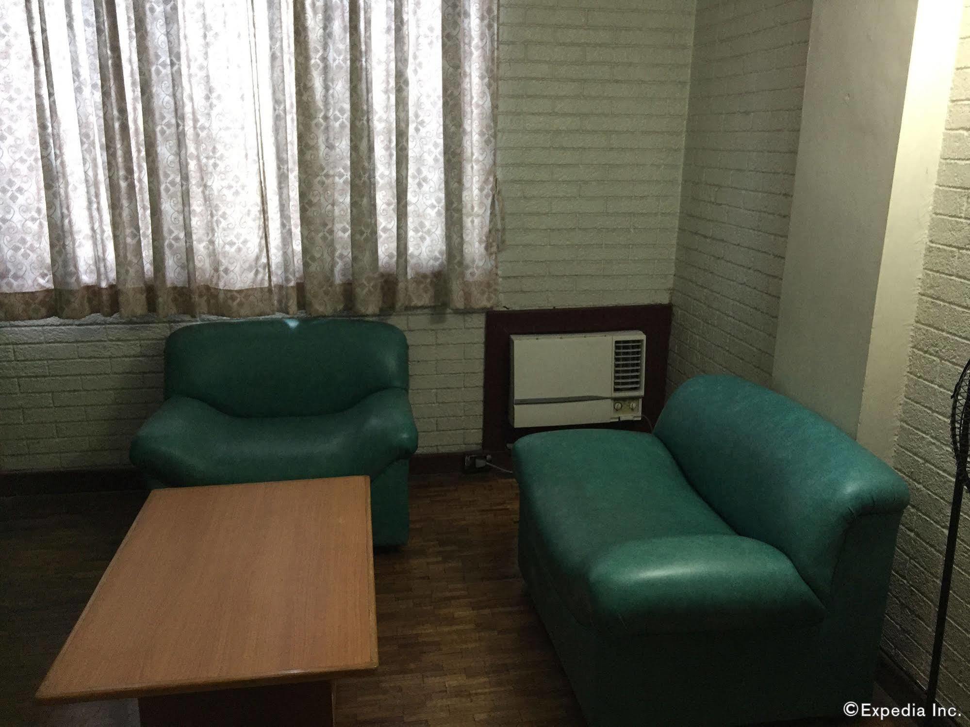 Reddoorz At Broadway Court Apartelle Ciudad Quezon Exterior foto